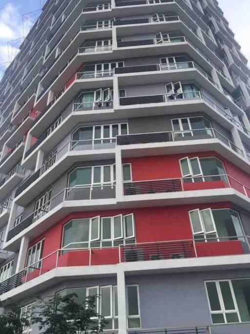Octagon -21 High View Homestay