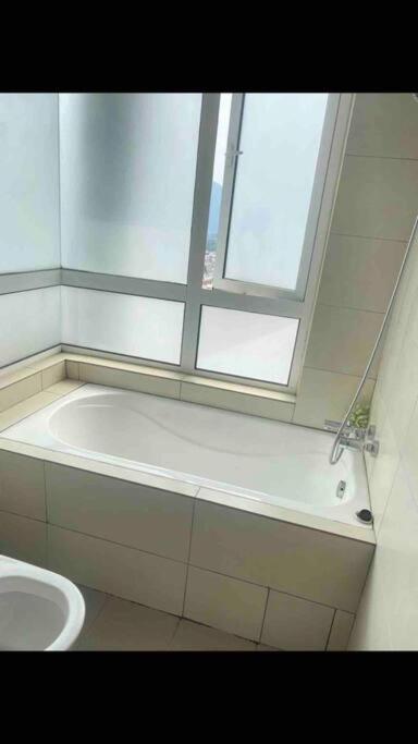 Octagon -21 High View Homestay