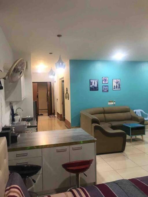 Octagon -21 High View Homestay *